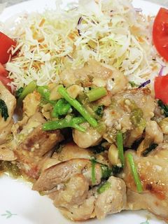 簡単!鶏もも肉のパクチー炒め-レシピのメイン写真