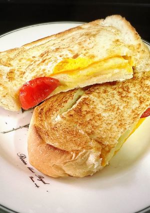ワンパン 目玉焼きチーズトースト-レシピのメイン写真