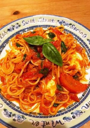 トマトとバジルのパスタ-レシピのメイン写真