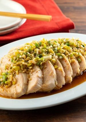 おつまみに♪蒸し鶏のピリ辛ねぎソースがけ-レシピのメイン写真