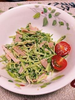 豆苗と千切りハムのマヨネーズポン酢サラダ-レシピのメイン写真
