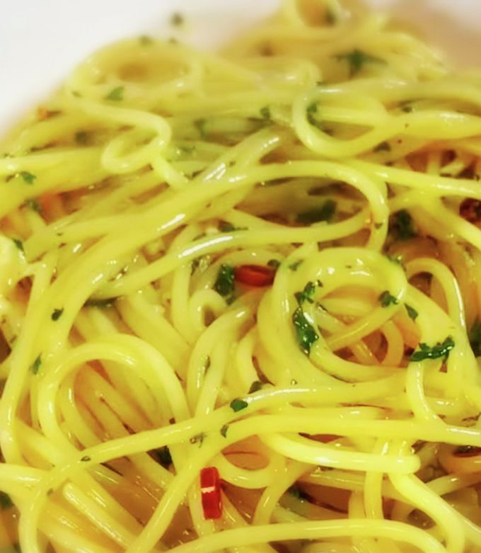 ペペロンチーノ にんにく香る！簡単に作れるペペロンチーノの基本レシピ | デリッシュ