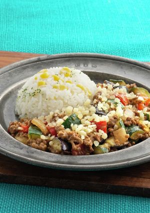 バターコーンライスでいただくキーマカレー-レシピのメイン写真