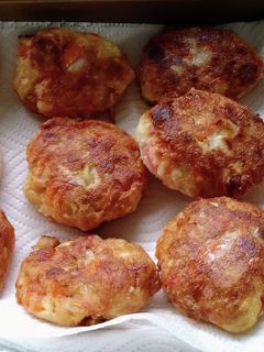 我が家の定番豆腐とはんぺんのふわふわ焼き-レシピのメイン写真