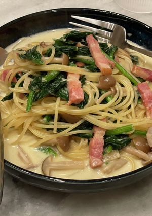 ほうれん草とベーコンの生クリームパスタ-レシピのメイン写真