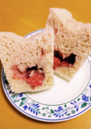 いちご蒸しパン-レシピのメイン写真
