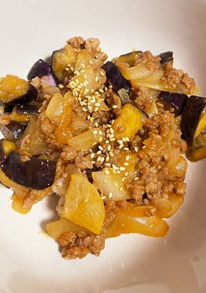 茄子と玉ねぎの挽肉丼-レシピのメイン写真