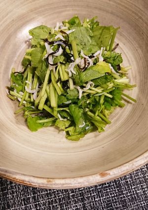 セリとしらすの塩昆布和え-レシピのメイン写真