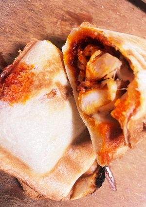 今朝の4w1hサンド「ラー油×チキン」-レシピのメイン写真