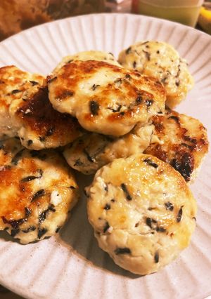 鶏ミンチで豆腐ひじきバーグ-レシピのメイン写真