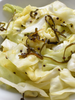 キャベツのポリヤル風塩昆布炒め-レシピのメイン写真