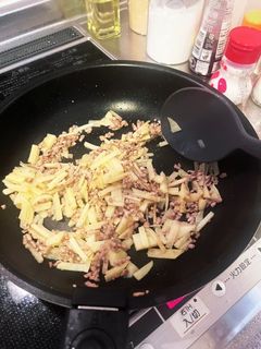 じゃがいもと挽肉の炒め物-レシピのメイン写真