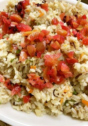 カリカリ梅のせ　もやしみじん切りャーハン-レシピのメイン写真