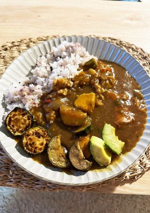 いつもと違う!スパイシーチキンカレー-レシピのメイン写真