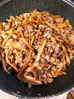 フライドポテトと豚こまの甘辛炒め-レシピのメイン写真