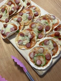 あまった餃子の皮ピザ-レシピのメイン写真