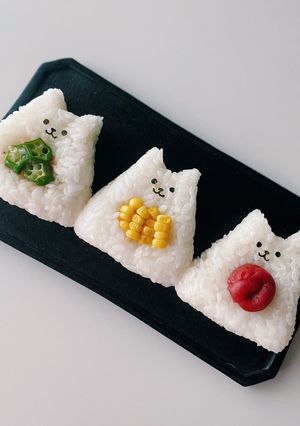 カラフル夏野菜で3色ねこおにぎり-レシピのメイン写真