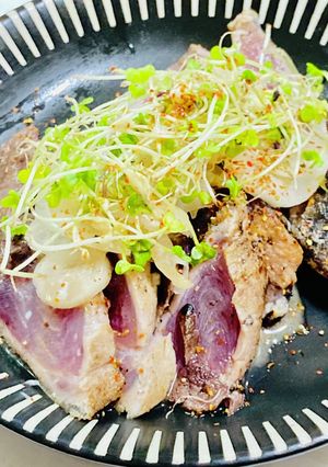 カツオたたきwithオニスラ✖️まよポン-レシピのメイン写真