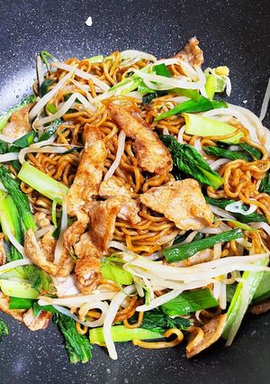 小松菜＆豚ニラもやしの甜麺醤ヤキソバ-レシピのメイン写真