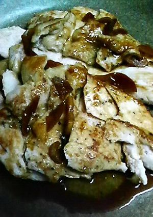 超簡単♪柔らか鶏むね肉のにんにく醤油-レシピのメイン写真