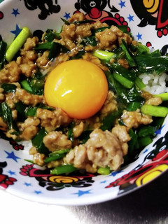 ニラとミンチのスタミナ丼!-レシピのメイン写真