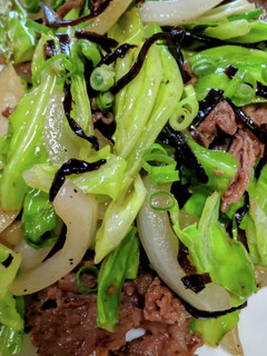 塩昆布で♪牛肉とキャベツ炒め♡-レシピのメイン写真