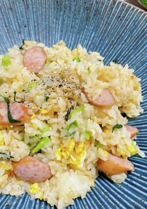 小松菜とウインナーのチャーハン-レシピのメイン写真