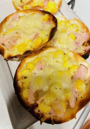餃子の皮で ミニマヨコーンピザ-レシピのメイン写真