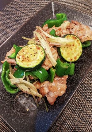 ズッキーニと豚肉のみょうが炒め☆夏レシピ-レシピのメイン写真