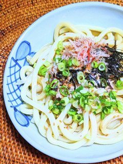 ごま油香る塩昆布ツナマヨうどん-レシピのメイン写真