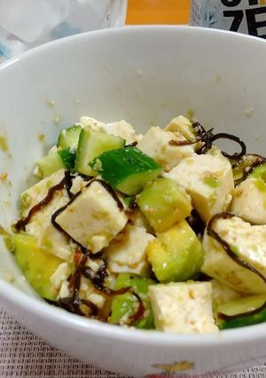 アボカドと豆腐とキュウリの塩昆布あえ-レシピのメイン写真