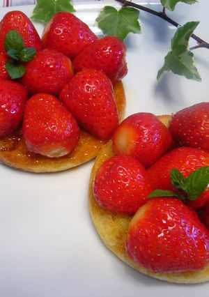 イチゴのカラメルソースタルト風-レシピのメイン写真