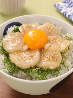 めんつゆで簡単♪ほたてのとろける漬け丼-レシピのメイン写真