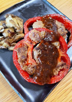 太陽みたいなパプリカの肉詰め-レシピのメイン写真