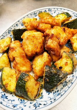 鶏胸肉とズッキーニの唐揚げ。甘辛ダレがけ-レシピのメイン写真