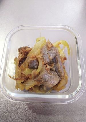 お弁当に◎こんにゃくと玉葱のおかか炒め-レシピのメイン写真
