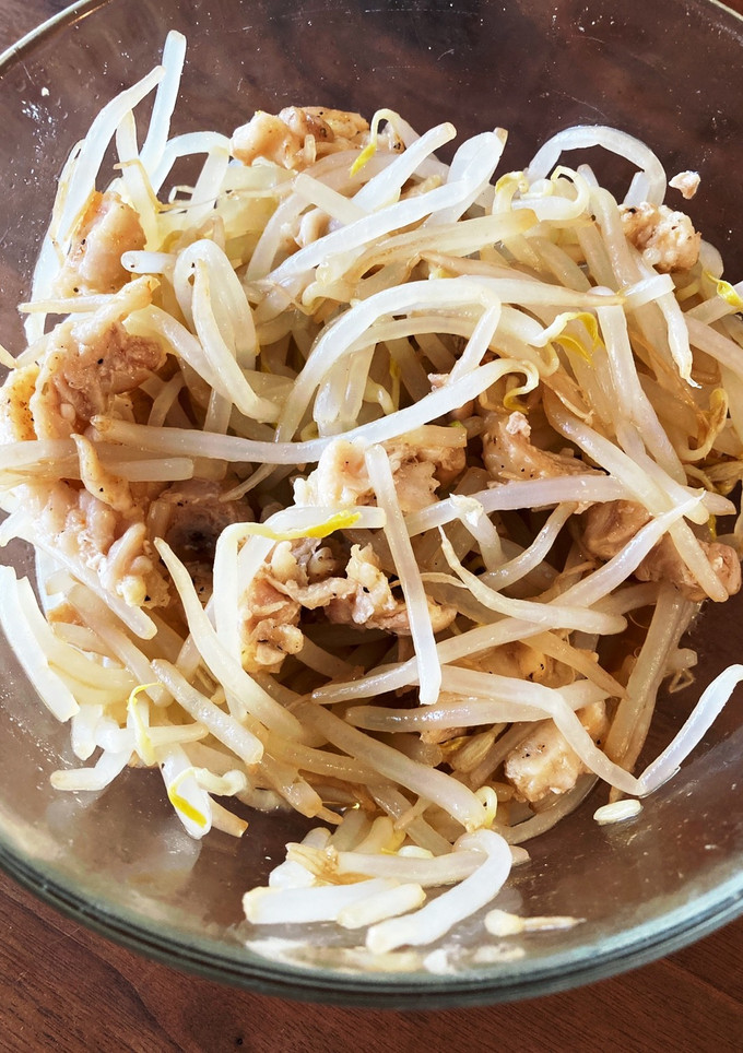 鶏皮ともやしの辛子和え-レシピのメイン写真
