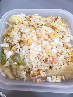 ふわふわ卵とカニカマの中華炒飯弁当-レシピのメイン写真