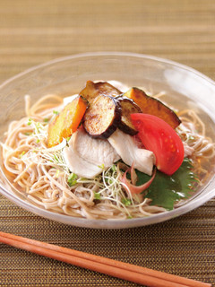 さっぱりおいしい『夏野菜の冷やしそば』-レシピのメイン写真