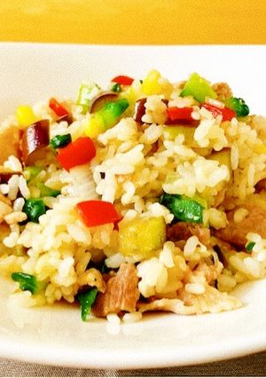 夏野菜たっぷり～彩りチャーハン-レシピのメイン写真
