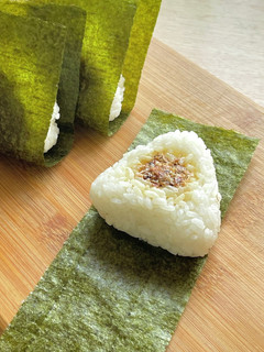 ホントに美味しい…おかかおにぎり-レシピのメイン写真