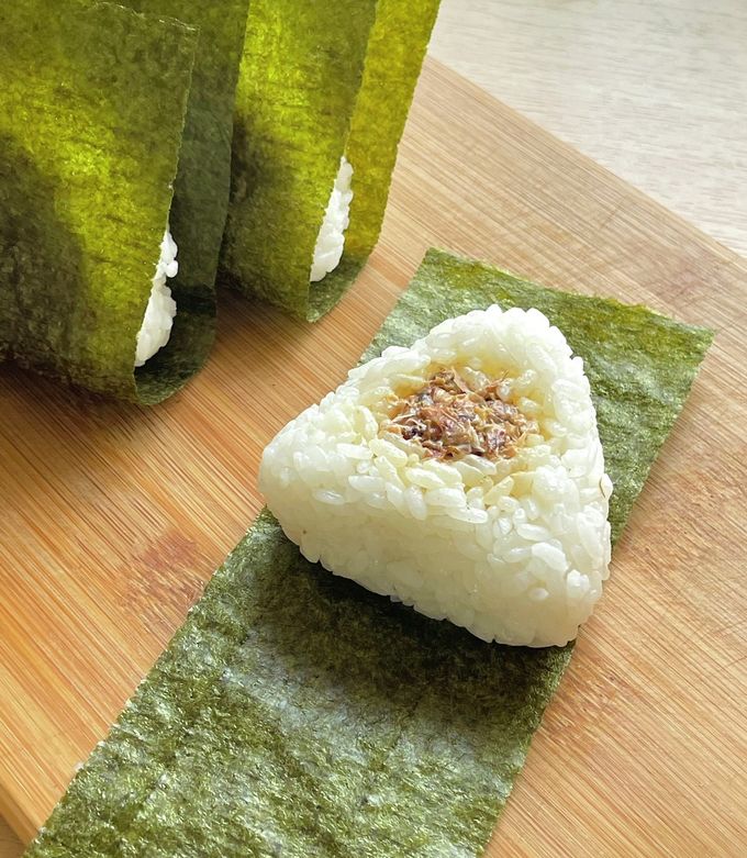 ホントに美味しい…おかかおにぎり by キンプリ 【クックパッド】 簡単