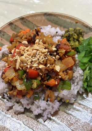 大豆ミートでカラフル夏野菜のドライカレー-レシピのメイン写真