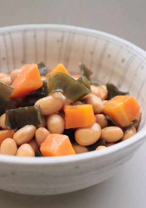 ヘルシーおかず♪大豆と昆布と人参の煮物-レシピのメイン写真