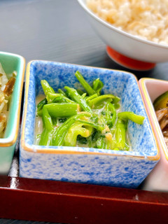 簡単副菜♪セリの練りゴマ和え-レシピのメイン写真