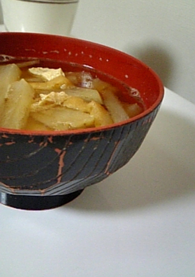 ちょこっとこだわり☆揚げと大根のお味噌汁-レシピのメイン写真