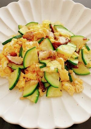 ズッキーニ、椎茸のにんにく卵炒め-レシピのメイン写真