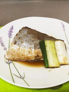 刺身用はまちの切り身で煮付け♫-レシピのメイン写真