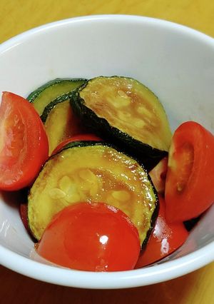 チャチャっとトマトとズッキーニのマリネ-レシピのメイン写真
