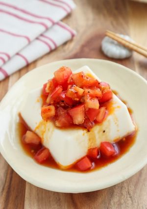 ピリ辛がクセになる♡トマトだれの冷奴-レシピのメイン写真